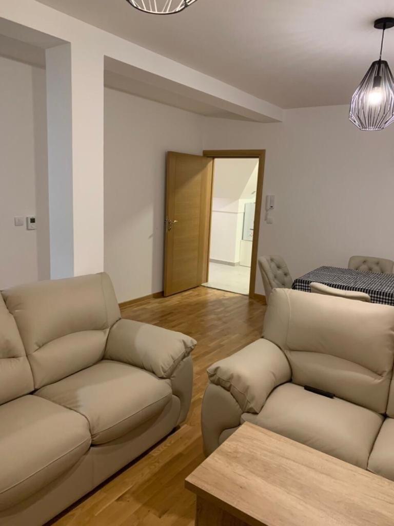 Pop De Lux 2 Apartment