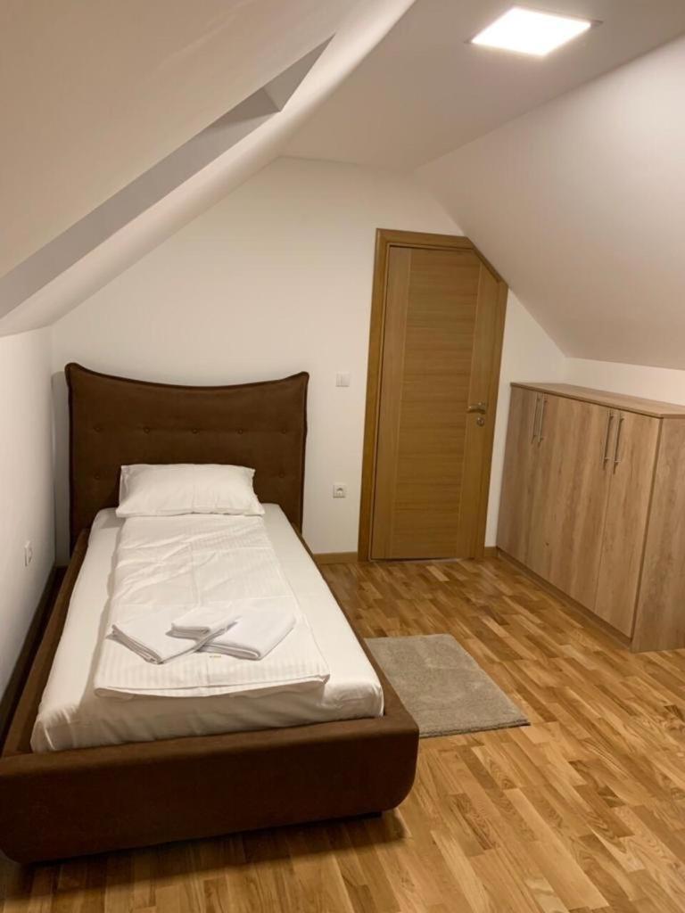 Apartment Pop De Lux 2
