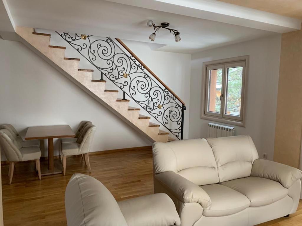 Pop De Lux 2 Zlatibor